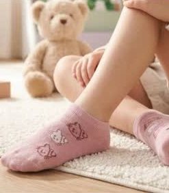 جوراب دخترانه مچیِ کیتی